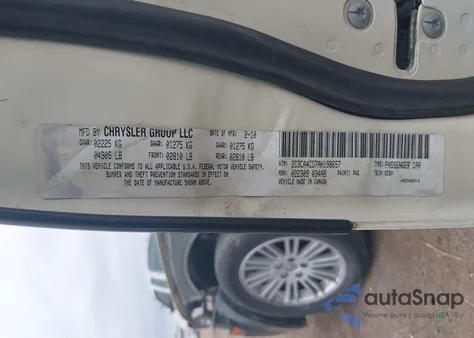 2010 Chrysler 300 Touring z USA, uszkodzony, nr VIN 2C3CA4CD7AH198657